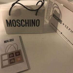 Moschino x Sephora eyeshadow palette