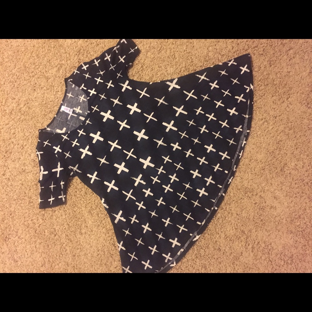 Black cross print lularoe perfect tee xxs - Picture 1 of 4