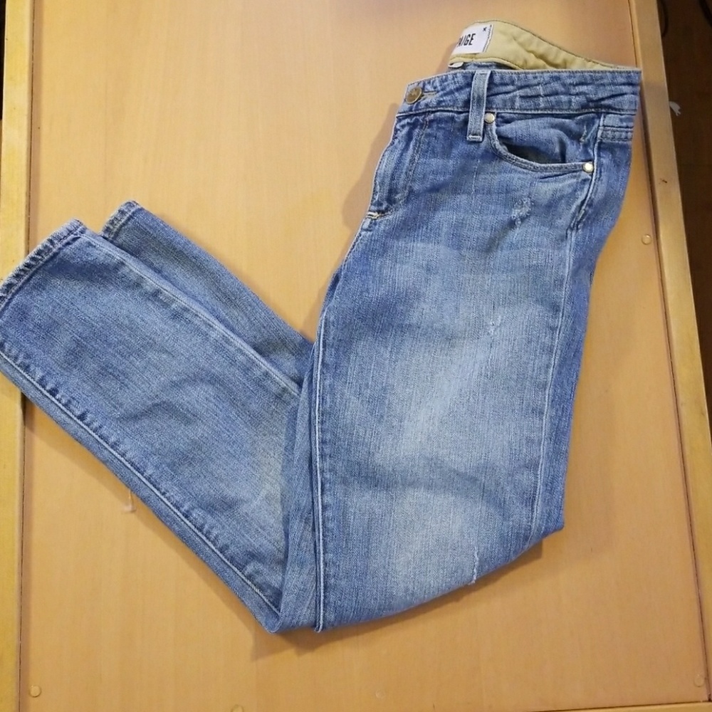 Paige Kylie Crop distressed jeans size 27