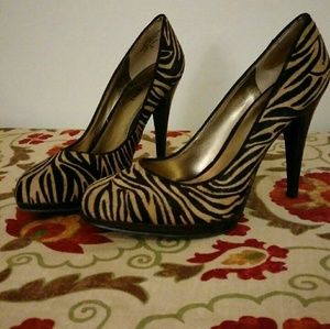 Nine West size 7 (reg 8)
