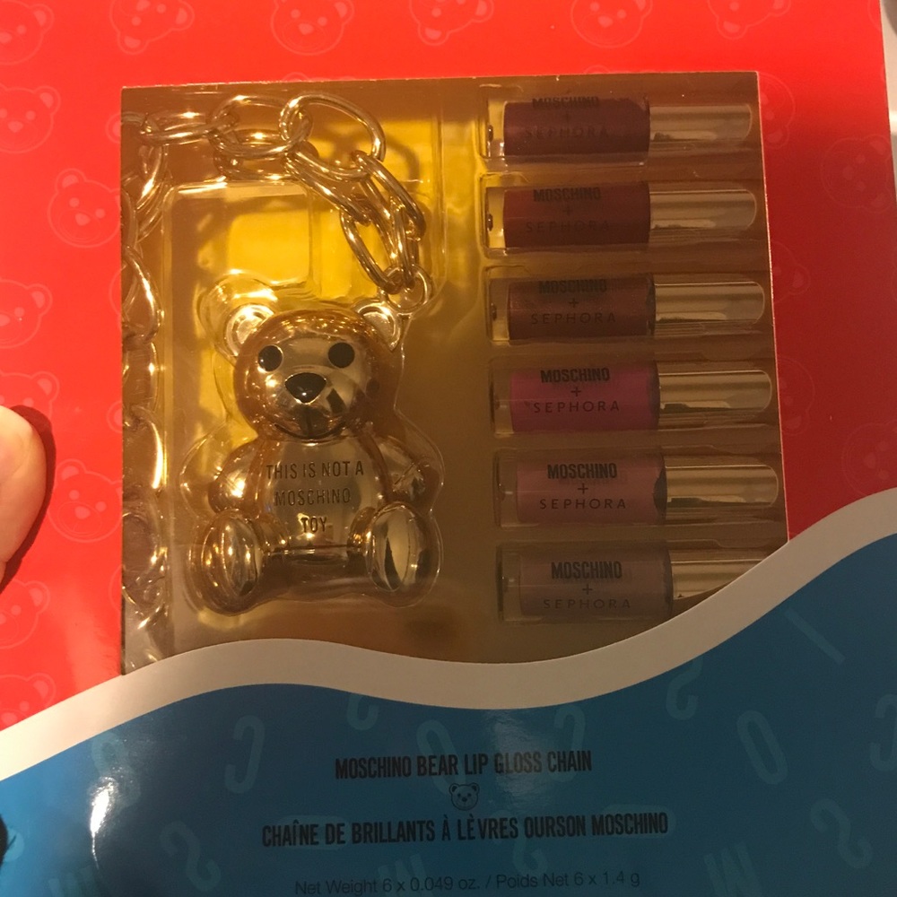Moschino x Sephora lipgloss chain set