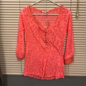 Salmon colored quarter sleeve lace print