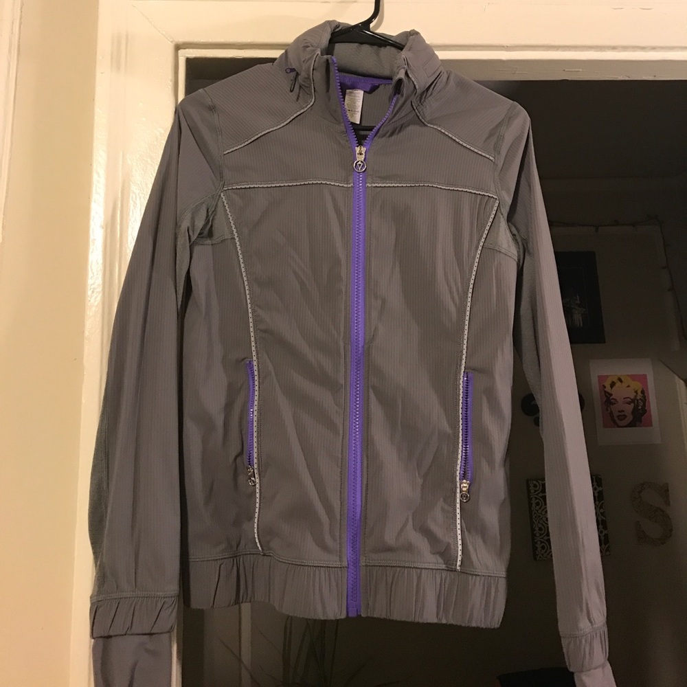 Ivivva sports zip up
