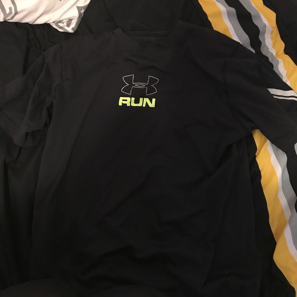 Men's under armour t shirt