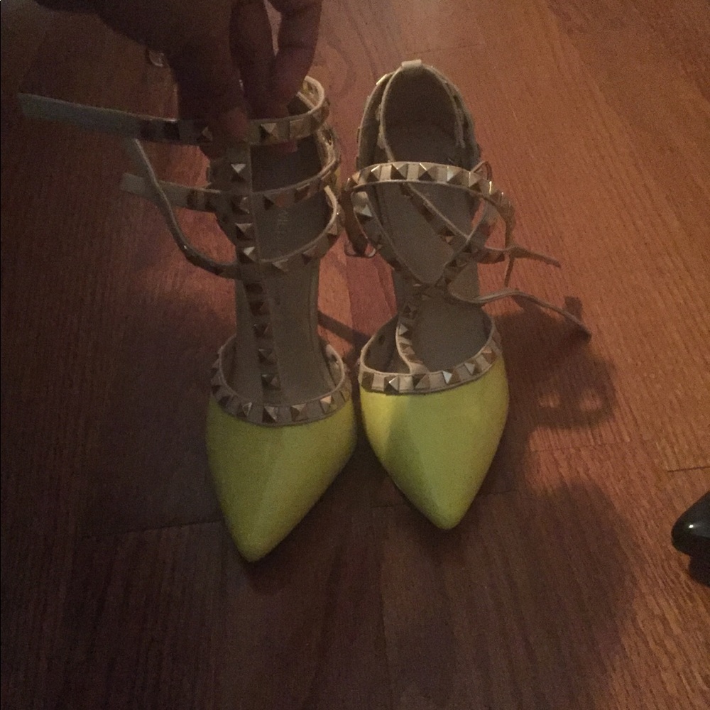 Yellow heels