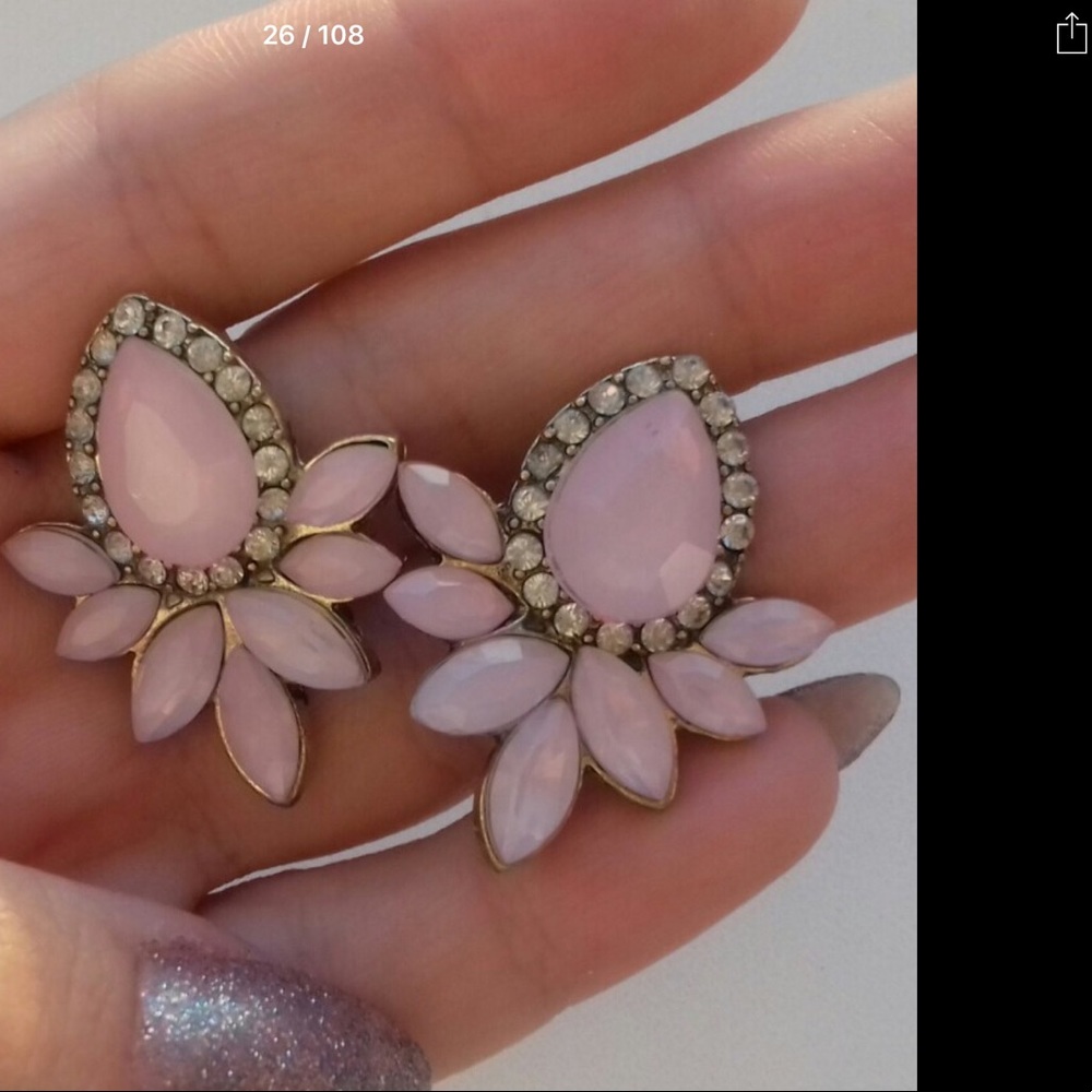 🎉🎉HOST PICK🎁🎁Rhinestone Gray/Pink/Black studs - Picture 5 of 7