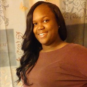 Meet your Posher, Tia