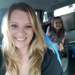 Meet your Posher, Cayla