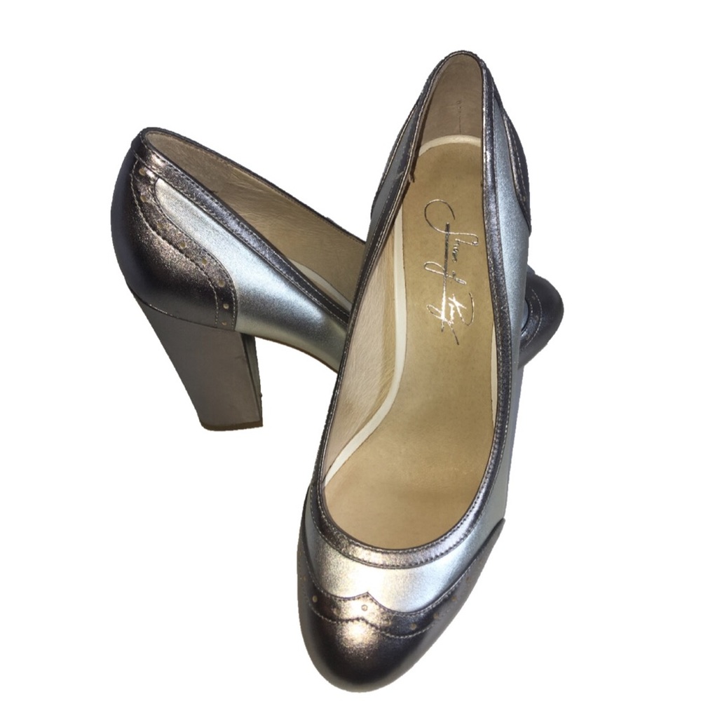 Two toned metallic Shoes of Prey