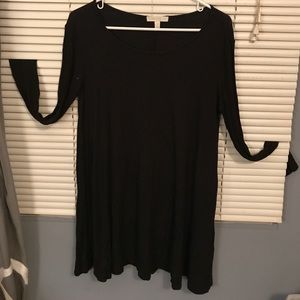 Black long sleeve dress.