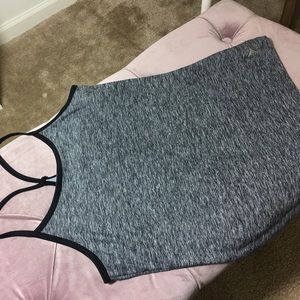 Old navy active wear tank top ✨