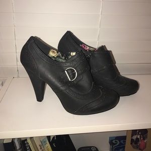 Shi by journeys black booties