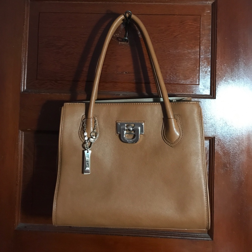 🌟Price Reduction🌟 DKNY Shoulder Bag