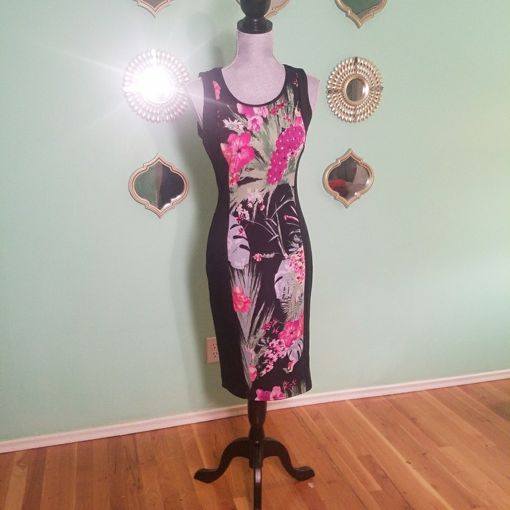 CLOSET SALE Tropical Print Body Con Dress