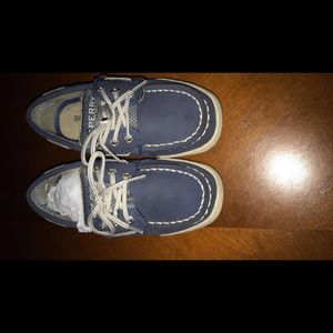 Mint Condition New Sperry children shoes
