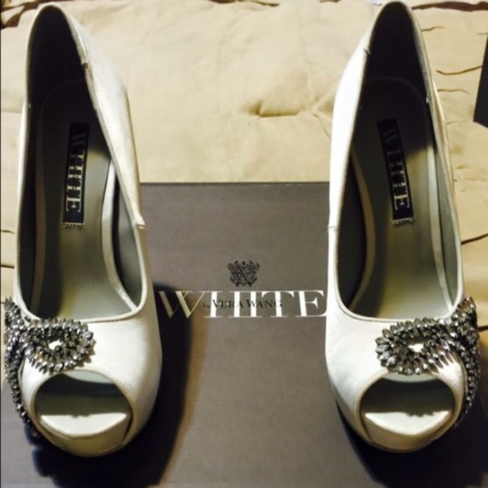 Vera Wang wedding shoes