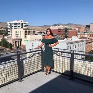 Meet your Posher, Anna