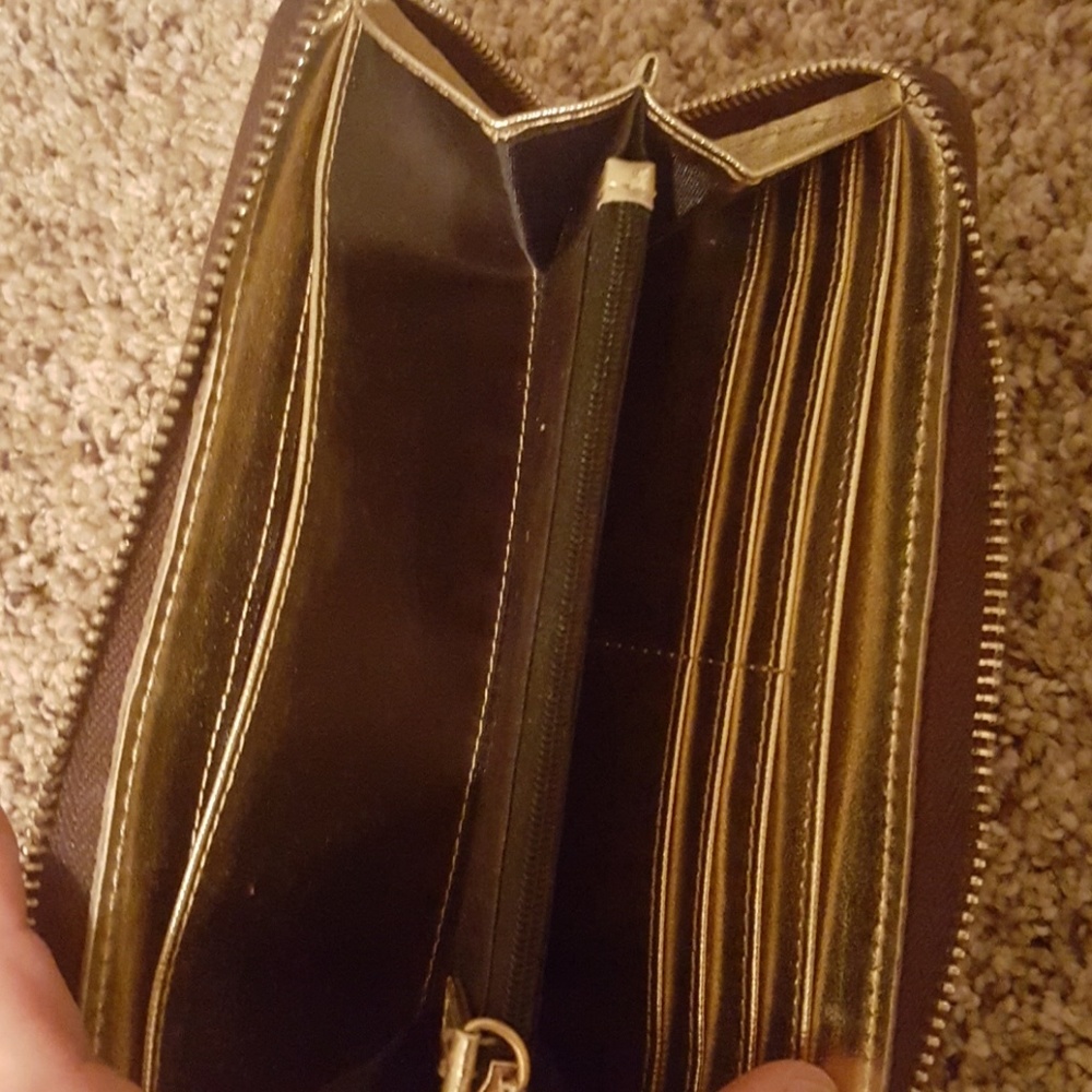 Wallet - Picture 3 of 3