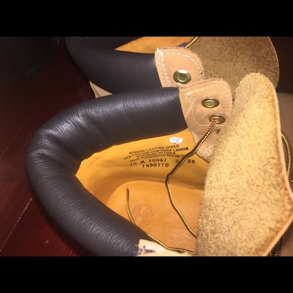 BAIGE TIMBERLANDS, SIZE 10, NEVER WORN main image 4