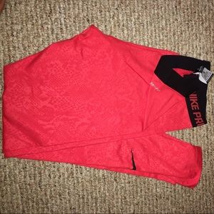 Nike pro size M dri-fit athletic leggings