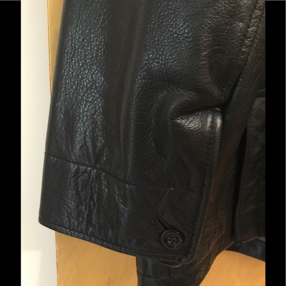 Men's Leather Jacket - Picture 7 of 8