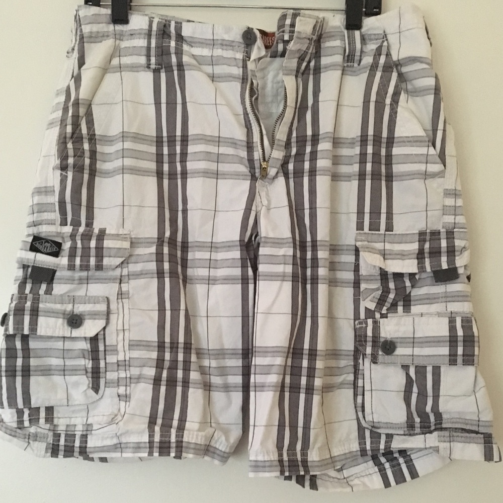 Lee Dungarees Men's Plaid 34 Cargo Shorts