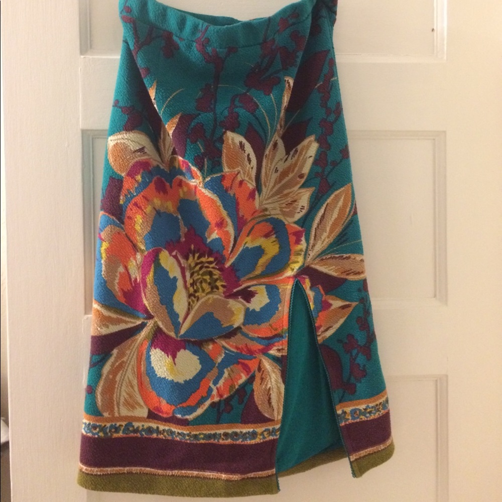 Lined anthropology pencil skirt with slit