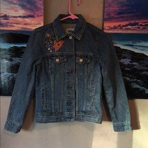 Old Navy Vintage Style Embroidered Jean Jacket