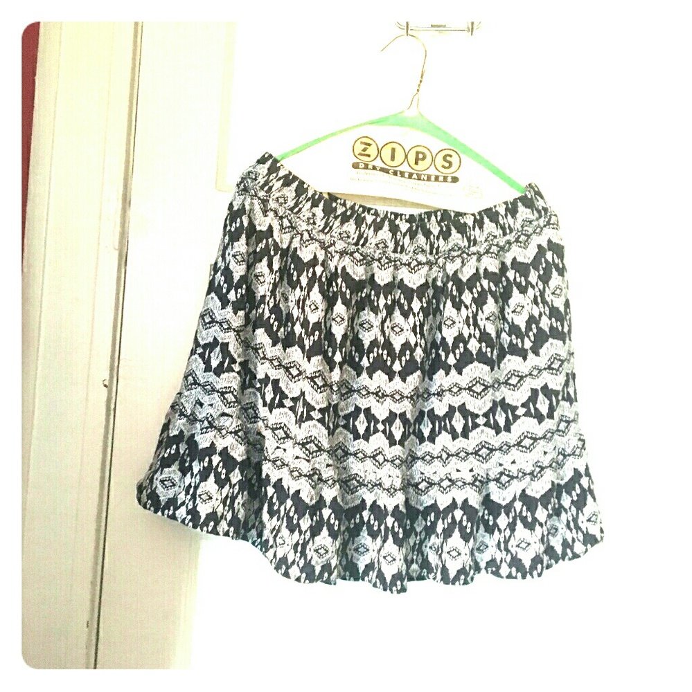 Patterned skirt