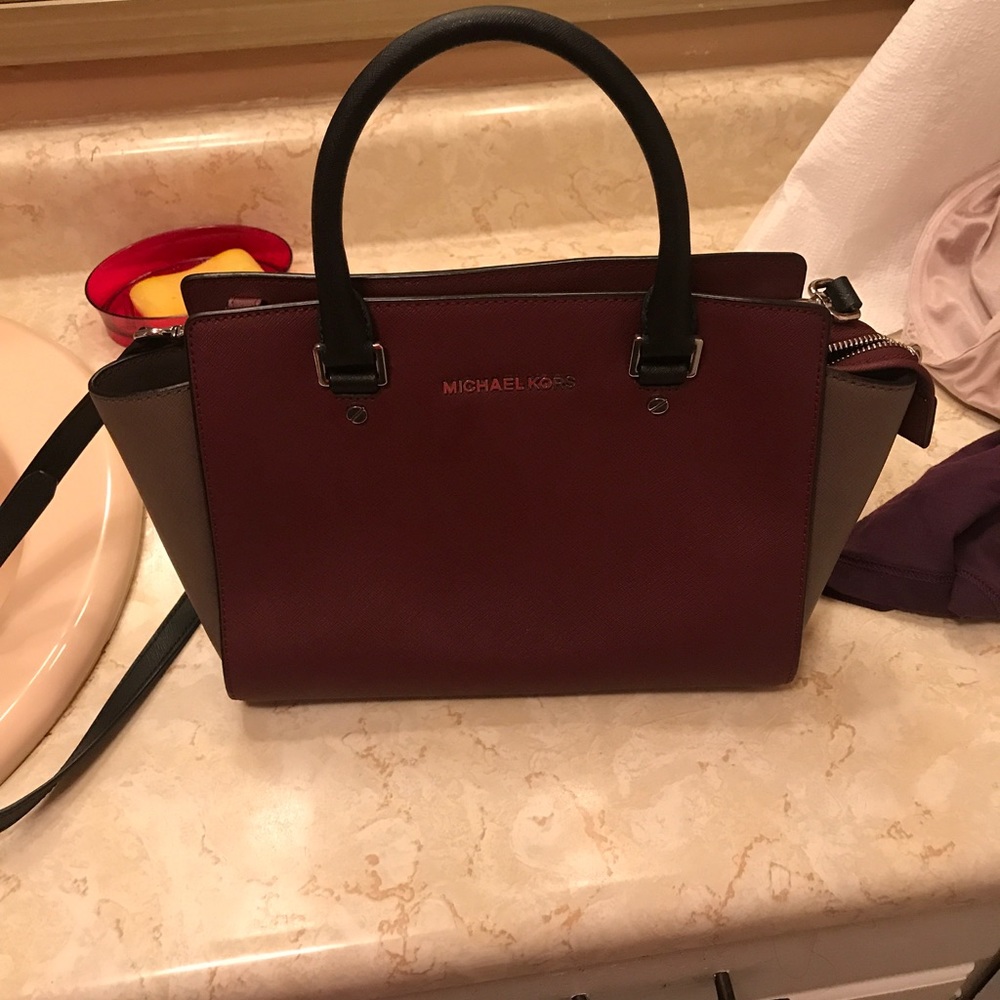 Mk purse