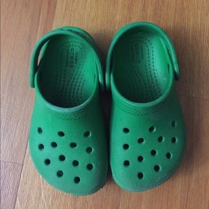 Unisex Green Toddler crocs size 7