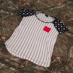 Baseball tee