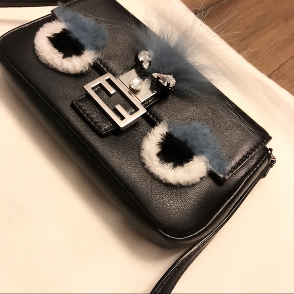 🌹Traded 🌹Fendi Fox Fur Micro Buggie Baguette - Picture 3 of 8