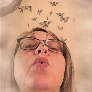 Meet your Posher, Renee