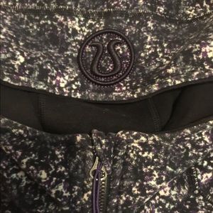 Lululemon Scuba Hoodie -> fleece lined