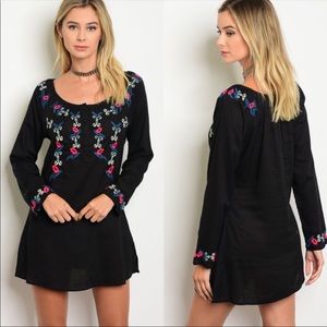 NWT Exquisite Embroidered Raised Detail Black Darling Flattering Black Dress