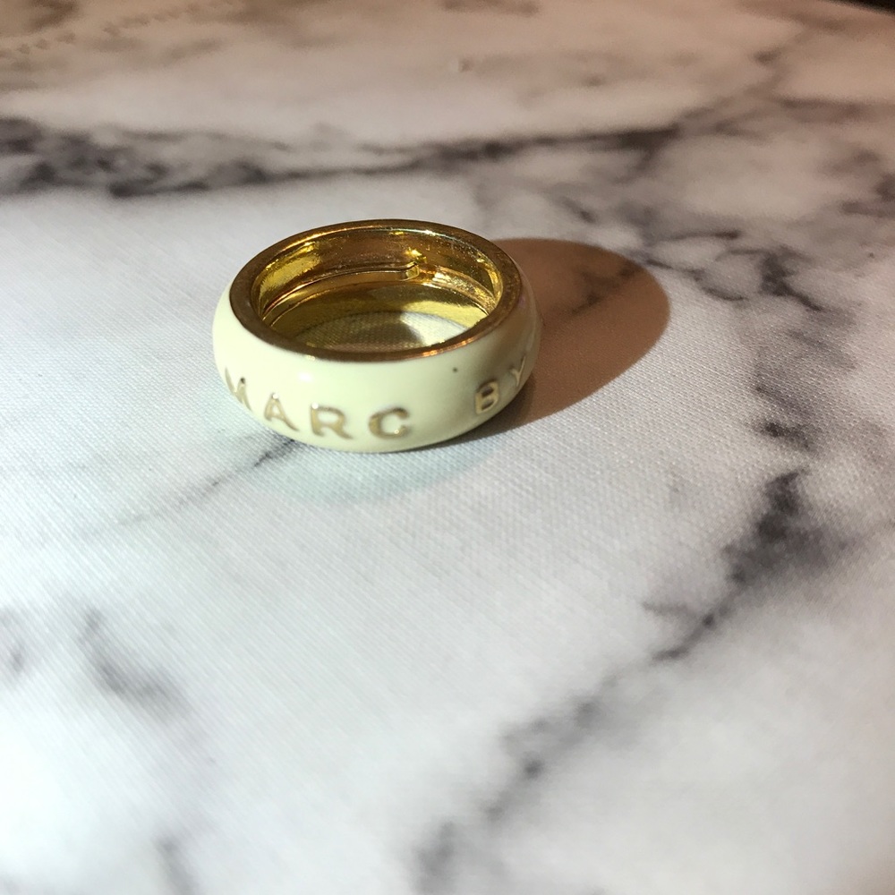 Logo Band Ring - Picture 3 of 3