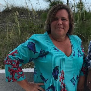 Meet your Posher, Lori