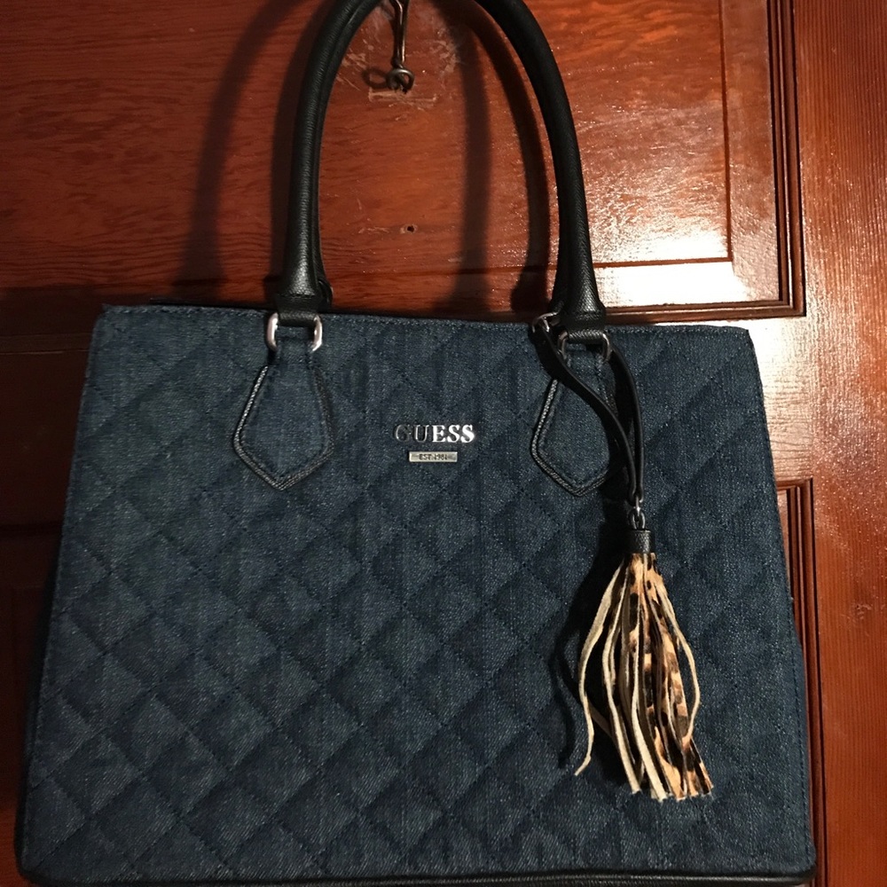 Guess Shoulder Bag