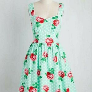 Floral Sight for sunrise dress large Modcloth