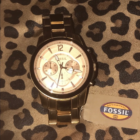 Fossil Rose Gold Watch - Picture 2 of 4