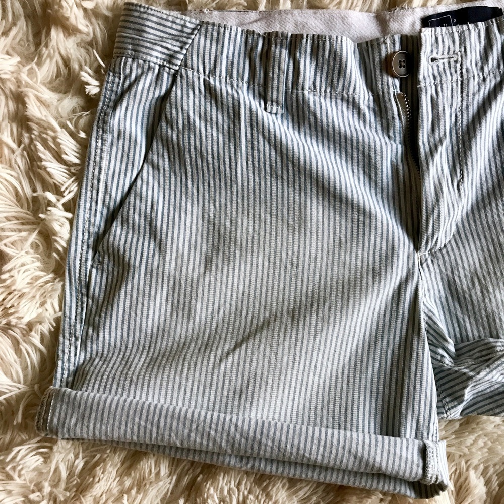 MOVING TO TINY LOFT, HELP ME SELL!