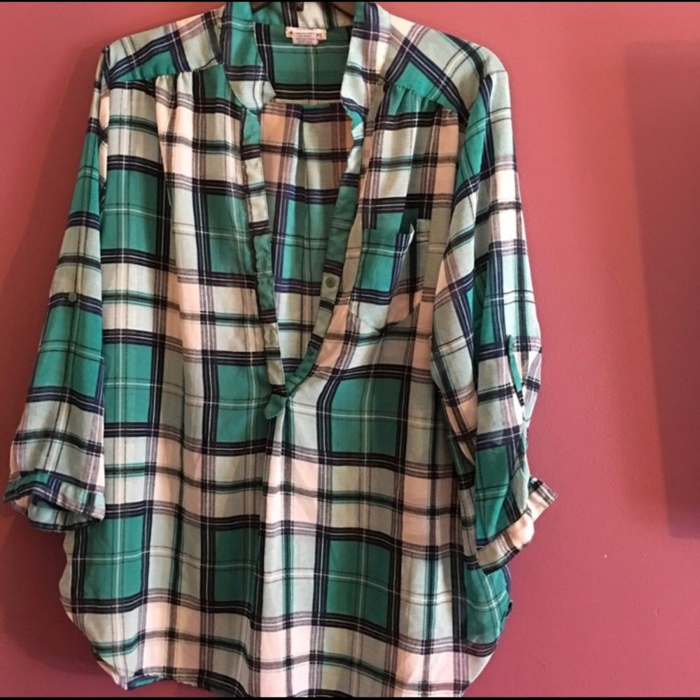 Lightweight Plaid Tunic