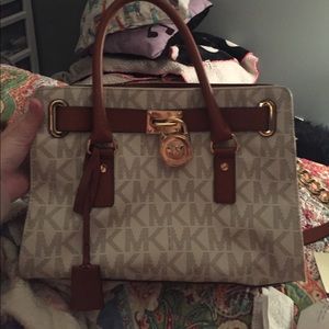 Micheal kors bag