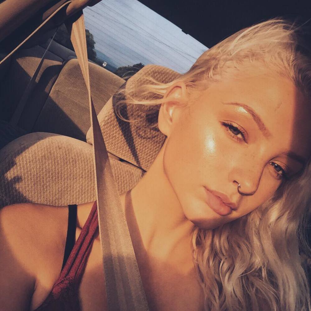 Meet your Posher, Sierra