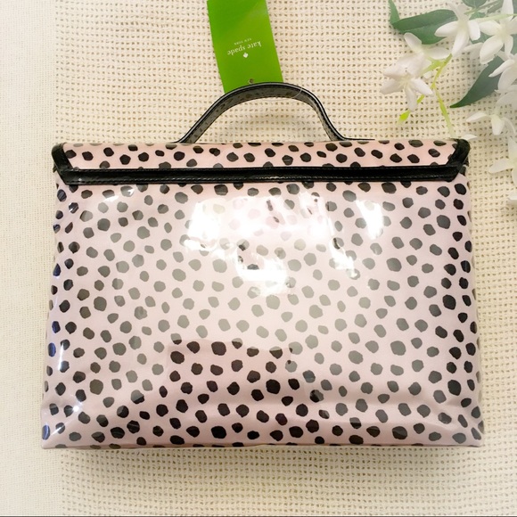 SOLD!!! Kate Spade Lita Travel Case - Picture 2 of 5