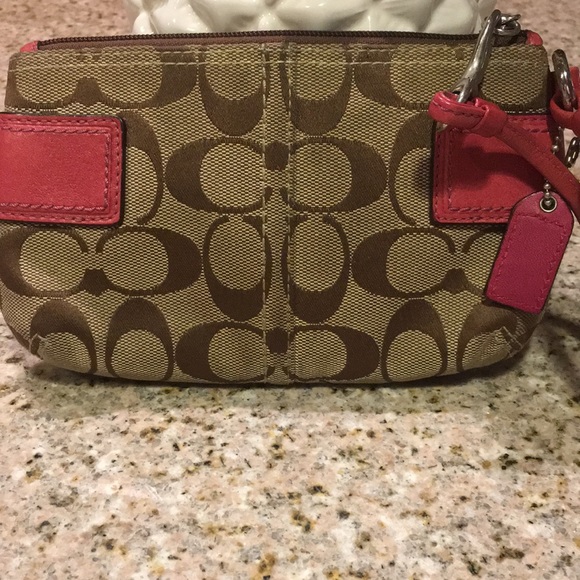 Coach Wristlet - Picture 3 of 4