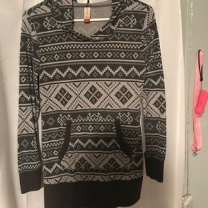 Lightweight sweatshirt.