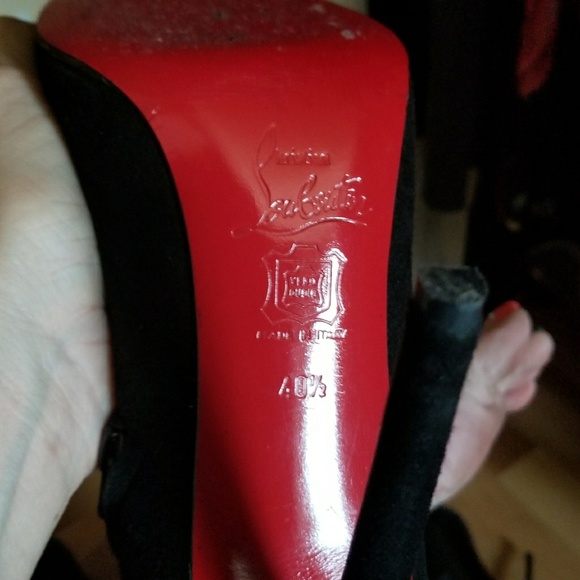 FABULOUS Louboutin over the knee suede spike heels - Picture 3 of 5