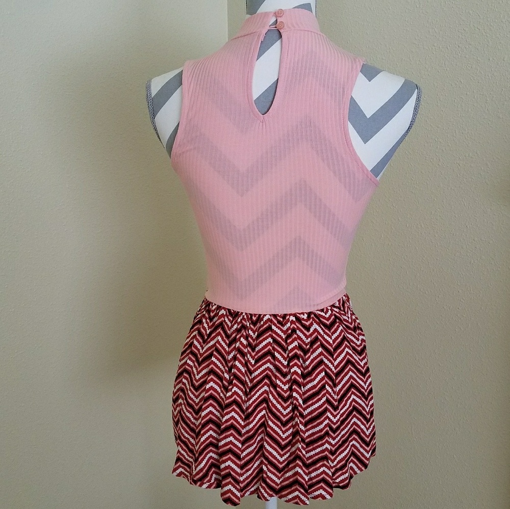 NWT Chevron Peplum Top - Picture 5 of 6
